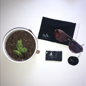 Quay Australia x Desi Perkins High Keys Gold